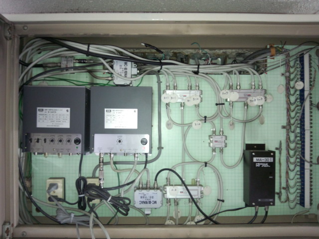 建物内のアンテナやブースター