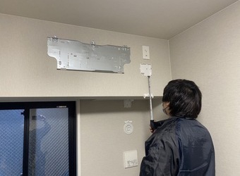 京都市中京区にて　エアコン３台新規設置工事